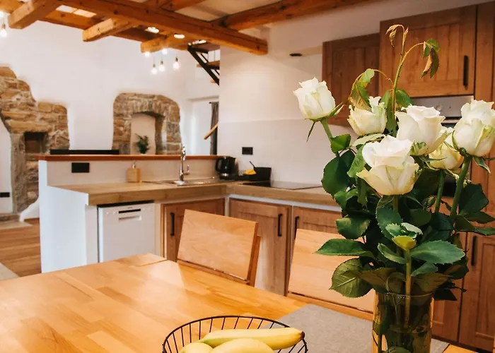 Hisa Bepina شقة *