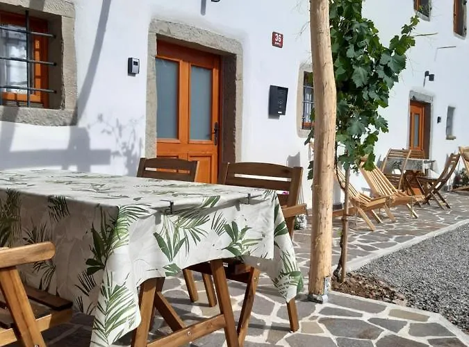 Apartment Hisa Bepina